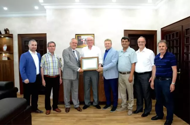 Eriad Başkan Kurt'la Bir Araya Geldi