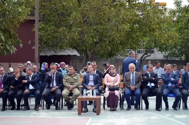 Adilcevaz'da İlköğretim Haftası