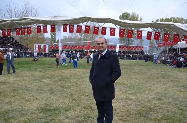 Kargı Güreşlerinde 'Kazım Hoca' Farkı