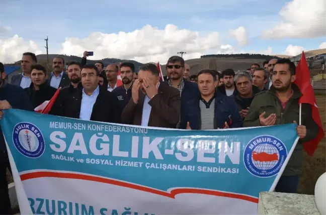 Sağlık Çalışanlarından Şehitlere Anlamlı Ziyaret