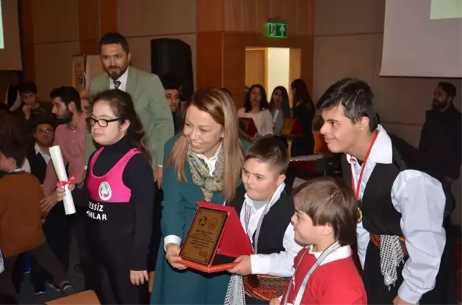 Özel Sporcular İçin Ödül Töreni