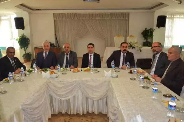 Chp, Çalışan Gazetecileri Unutmadı