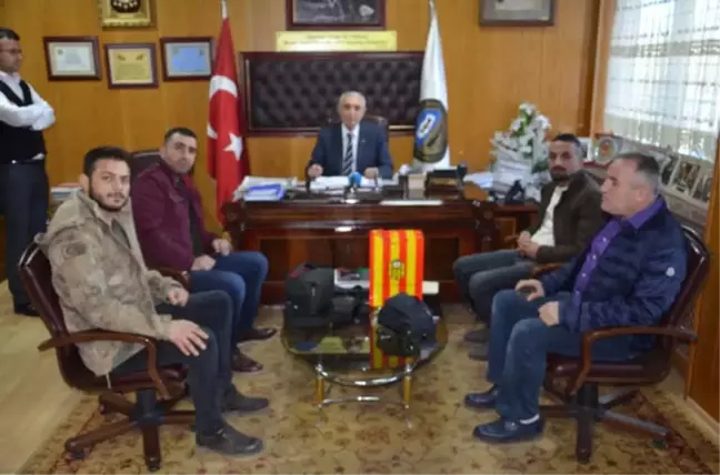 Yeni Malatyasporlu Taraftarlardan Evren'e Ziyaret