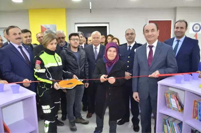Emniyet'ten Eğitime Dev Katkı