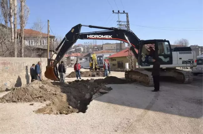 Yüksekova'da Altyapı Çalışması Yeniden Başlatıldı