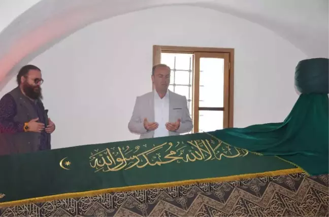 Ramazan'da Şeyh Edebali Türbesi'ne Ziyaretçi Akını