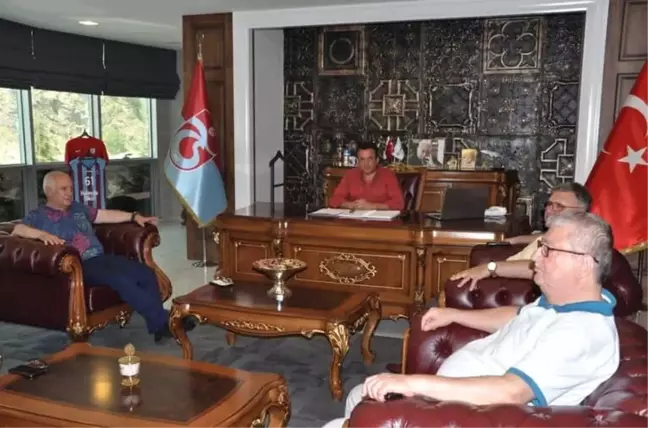 Trabzonspor Yönetim Kurulu'ndan Hekimoğlu Trabzon'a Ziyaret