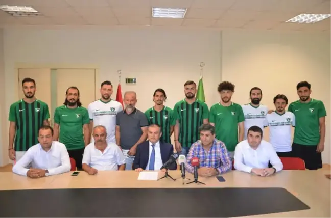 Denizlispor Gerçekleştirdiği İç ve Dış Transferleri Açıkladı