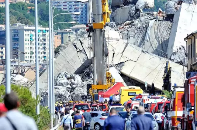 İtalya'da Kurtarma Çalışmaları Devam Ediyor