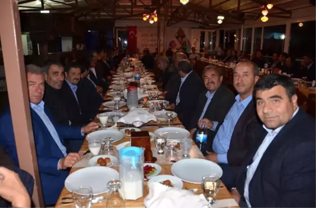 Sındırgı'da Muhtarlar Gönül Sofrasında Buluştu