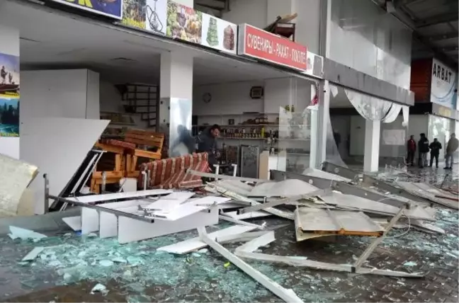 Serik'te Hortum, Ev ve İş Yerleriyle Seraları Vurdu