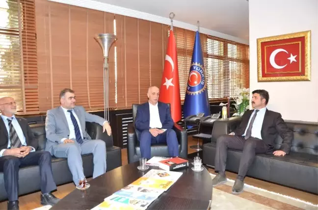 Btp Adayı Pak'tan Türk-İş'e Ziyaret