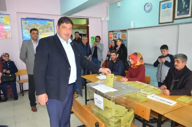 İyi Partili Parlak Oyunu Eşiyle Birlikte Kullandı