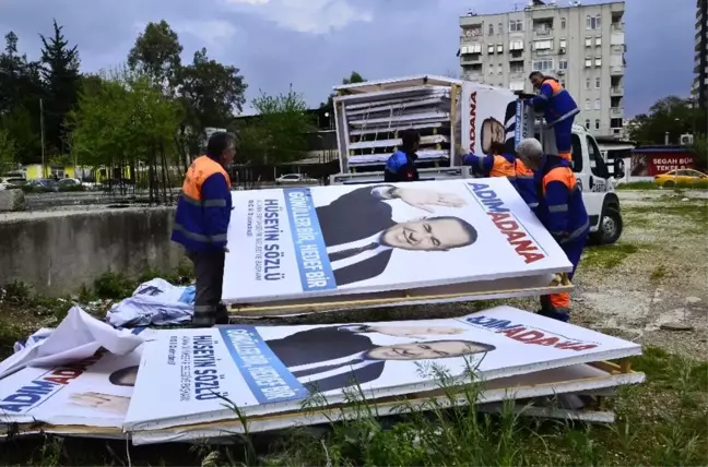 Hüseyin Sözlü'nün Seçim Afişleri Toplandı