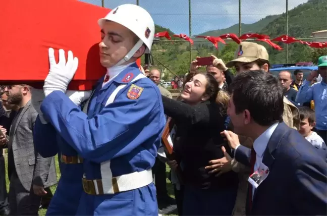Şehit Eşinin Sözleri Yürekleri Sızlattı: