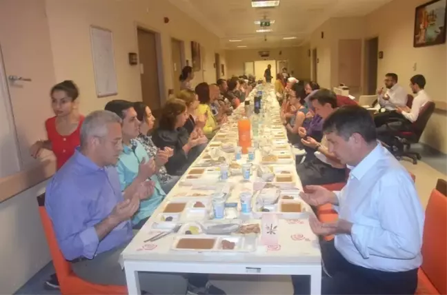 Nazilli Devlet Hastanesi Palyatif Servisi'nde iftar programı düzenlendi