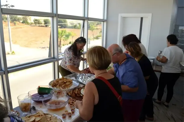 Didim'de KUEM'li kadınlar kahvaltıda bir araya geldi