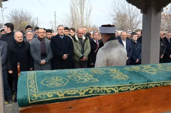 Ordu Valisi Yavuz'un kayınpederi memleketi Günyüzü'nde defnedildi