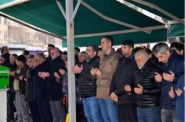Gazeteci Ümit Ulus'un baba acısı