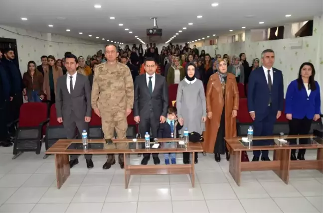 3 çocuğu ve 2 kardeşi şehit olan Hatice Acer yılın kadını seçildi