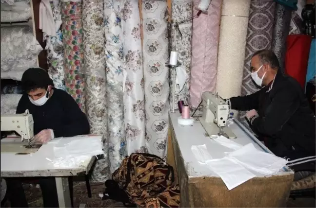 Perdeciliği bırakıp maske yaptı
