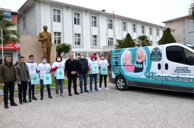 İş adamı 65 yaş ve üstü vatandaşlar için hizmet aracı hazırladı