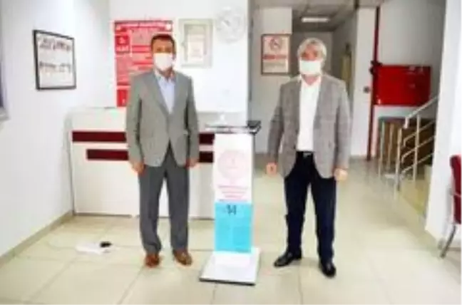 İvrindi' de İlçe Milli Eğitim Müdürlüğü Temassız Dezenfektan Üretti