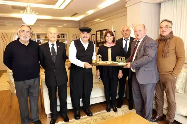 SANKO Onursal Başkanı Abdulkadir Konukoğlu'na onur ödülü