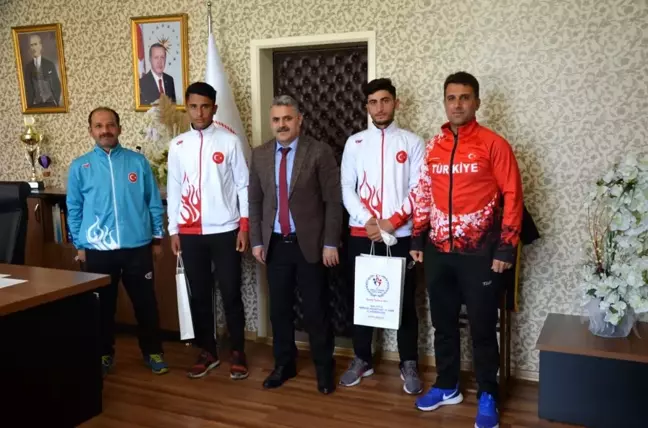 Balkon şampiyonu kuzenlere hediye