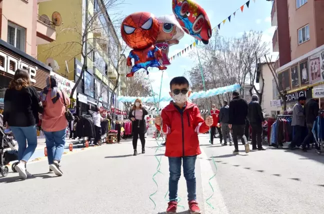 Elbistan'da 'alışveriş bayramı' düzenlendi