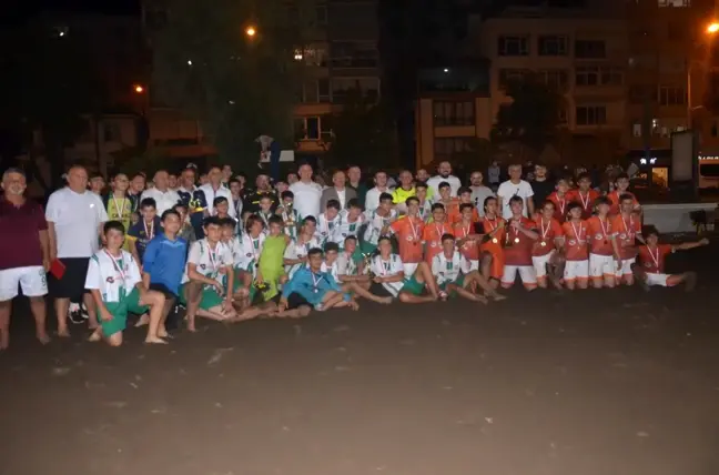 Şampiyonlar kupalarına kavuştu
