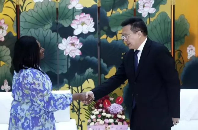 Xinhua ve AP Haber Ajansları İşbirliğini Güçlendirmek İçin Görüştü