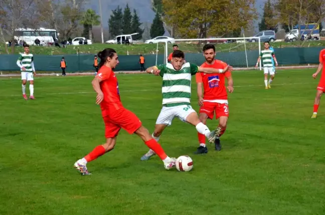 Efeler 09 SFK, evinde 1954 Kelkit Hürriyet SK'ya 1-0 mağlup oldu