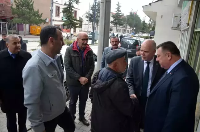 MHP İl Başkanı İsmail Candemir, Beylikova Belediye Başkanı Özkan Alp'i ziyaret etti