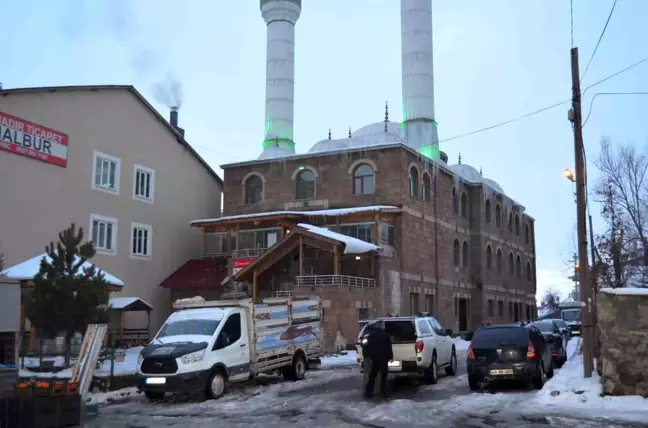 Muş'ta Miraç Kandili programı yoğun ilgi gördü