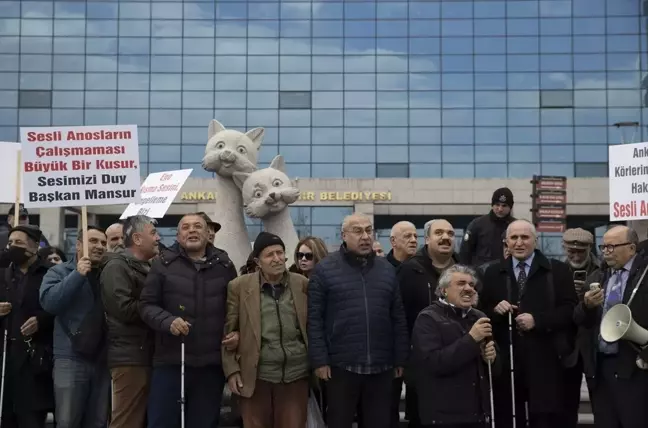 Görme engelliler, EGO otobüslerinde sesli anons sisteminin yeniden işlemeye başlamasını talep etti