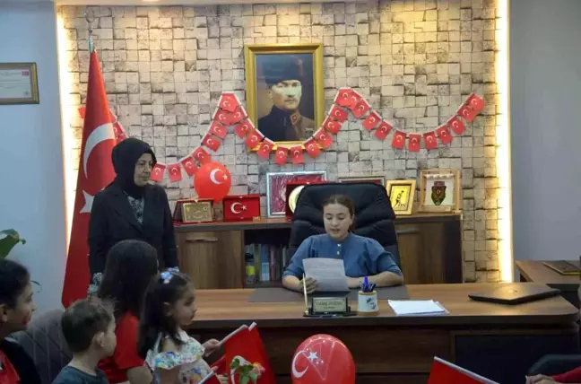 Gaziantep'te 23 Nisan coşkusu: Şehit kızına koltuk devredildi