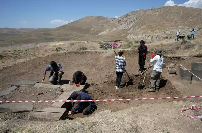 Urartu dönemine ait buluntular Kef Kalesi'nde ortaya çıkarıldı