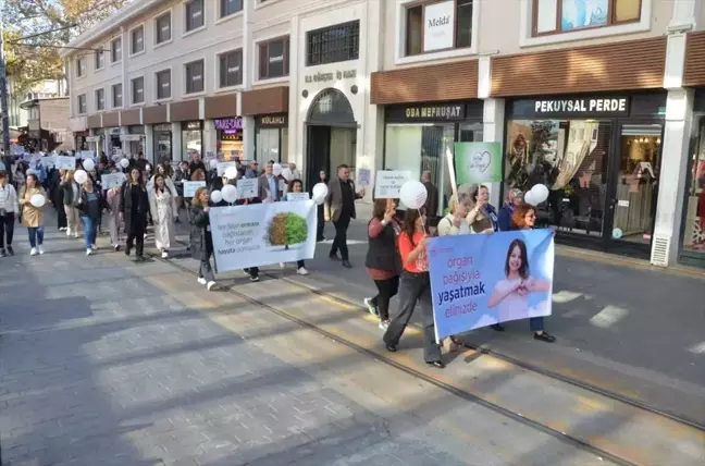 Bursa'da Organ ve Doku Bağışı Haftası Yürüyüşü Düzenlendi