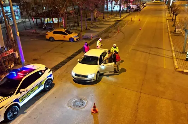 Isparta'da Trafik Denetimi: 20 Sürücüye Ceza, 7 Araç Trafikten Men Edildi