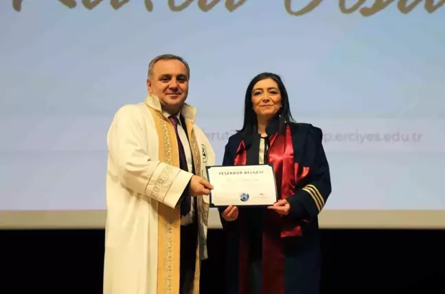 Erciyes Üniversitesi'nde 14 Mart Tıp Bayramı Töreni Düzenlendi