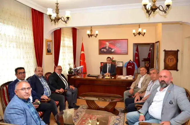 Bilecik Muhtarlar Derneği'nden Kaymakam Tuncer'e Ziyaret