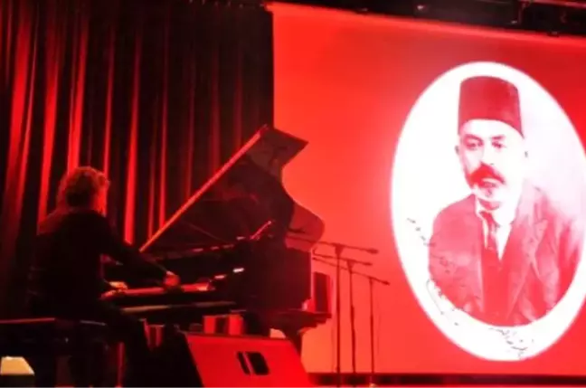 Piyanist Tuluyhan Uğurlu Zonguldak'ta Konser Verdi