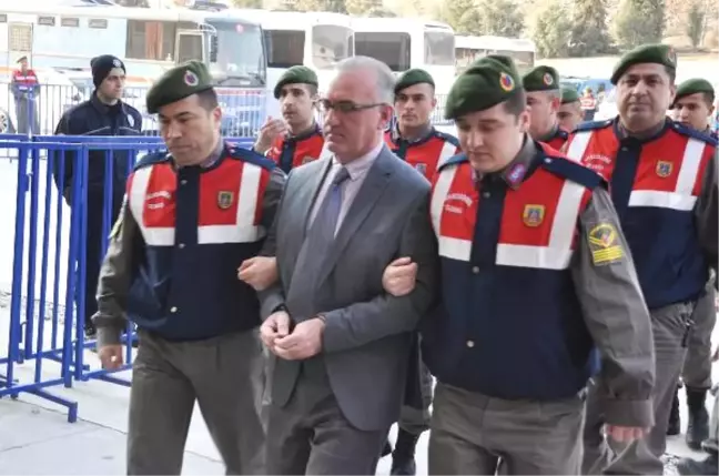 Silahını Darbeci Yarbaya Doğrultan Uzman Onbaşı; 'Emre Uysaydım Polisler Ölecekti'