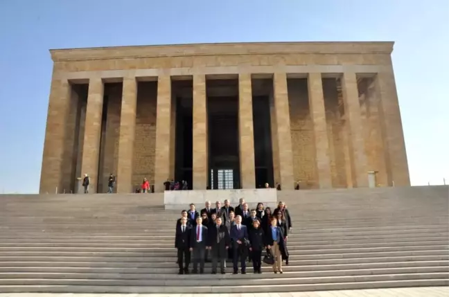 Sivil Savunma Uzmanlarından Anıtkabir'e Ziyaret