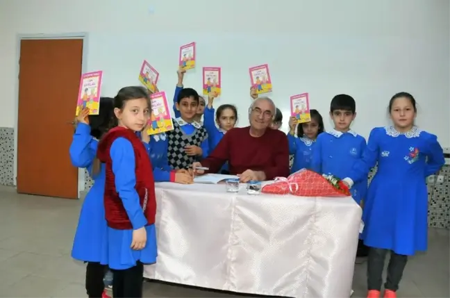 Akşehir'de Yazar-öğrenci Buluşmaları Sürüyor