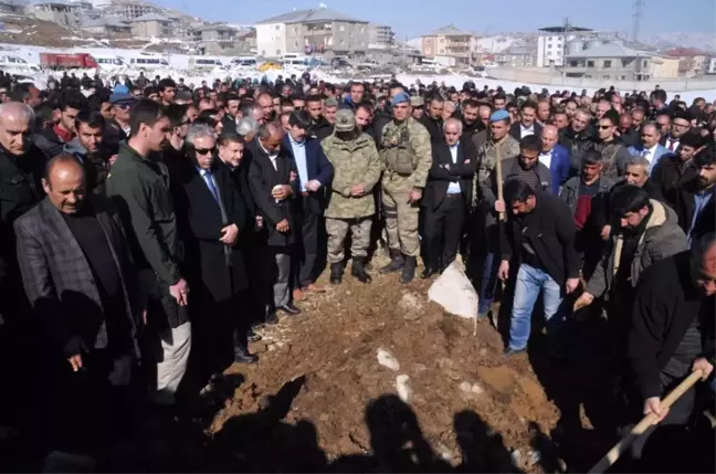 AK Parti'li Başkanın Ağabeyi Son Yolculuğuna Uğurlandı