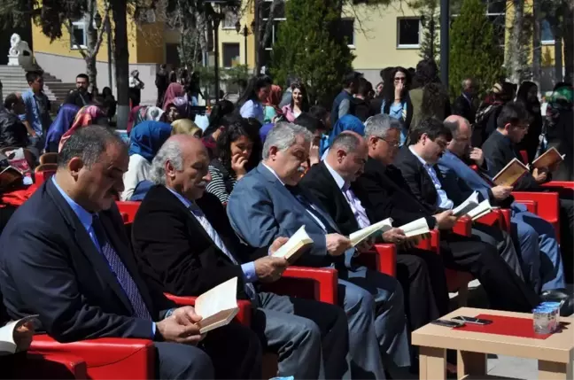 Neü'de 53. Kütüphane Haftası Etkinlikle Kutlandı