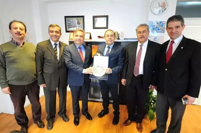 Tçmb'den Samsun Büyükşehir Belediyesine Plaket