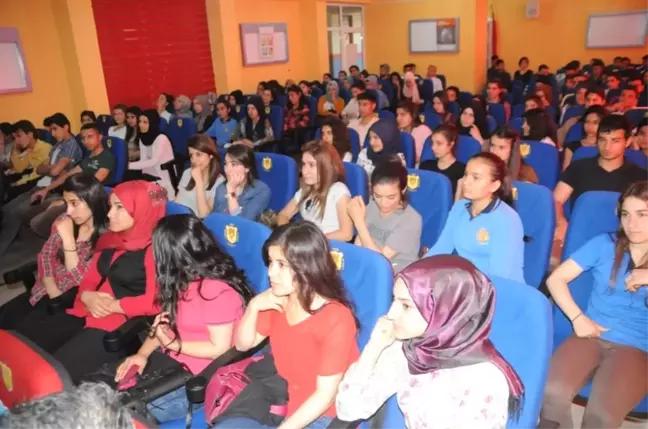 Cizre'de Uyuşturucunun Zararları Anlatıldı